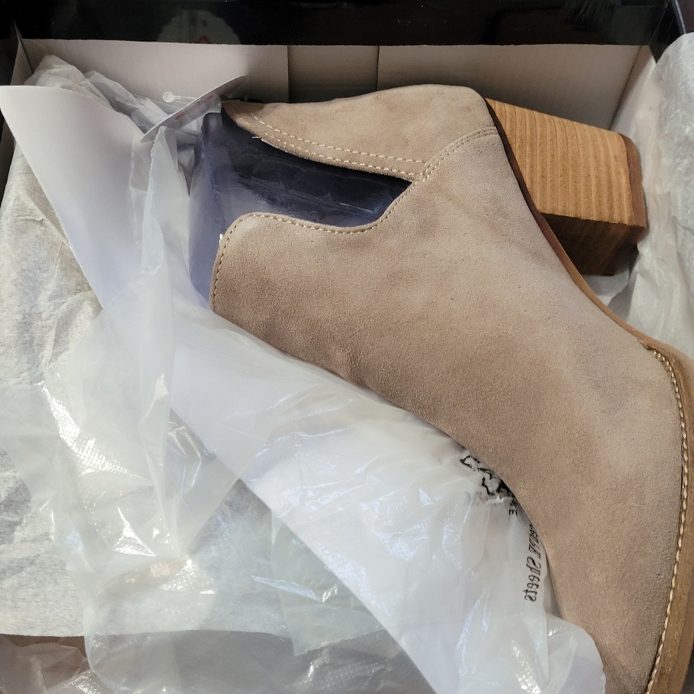Blondo booties - Picture 3 of 6